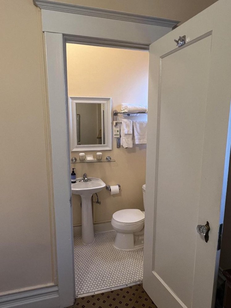 DOUBLE STANDARD Room