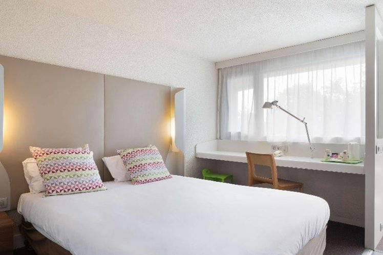 DOUBLE STANDARD Room