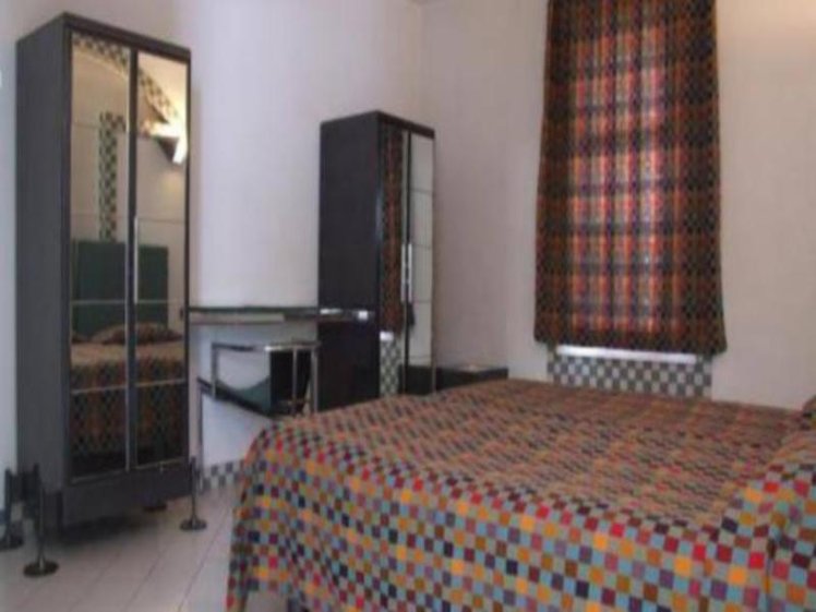 APARTMENT CAPACITY 4 Room