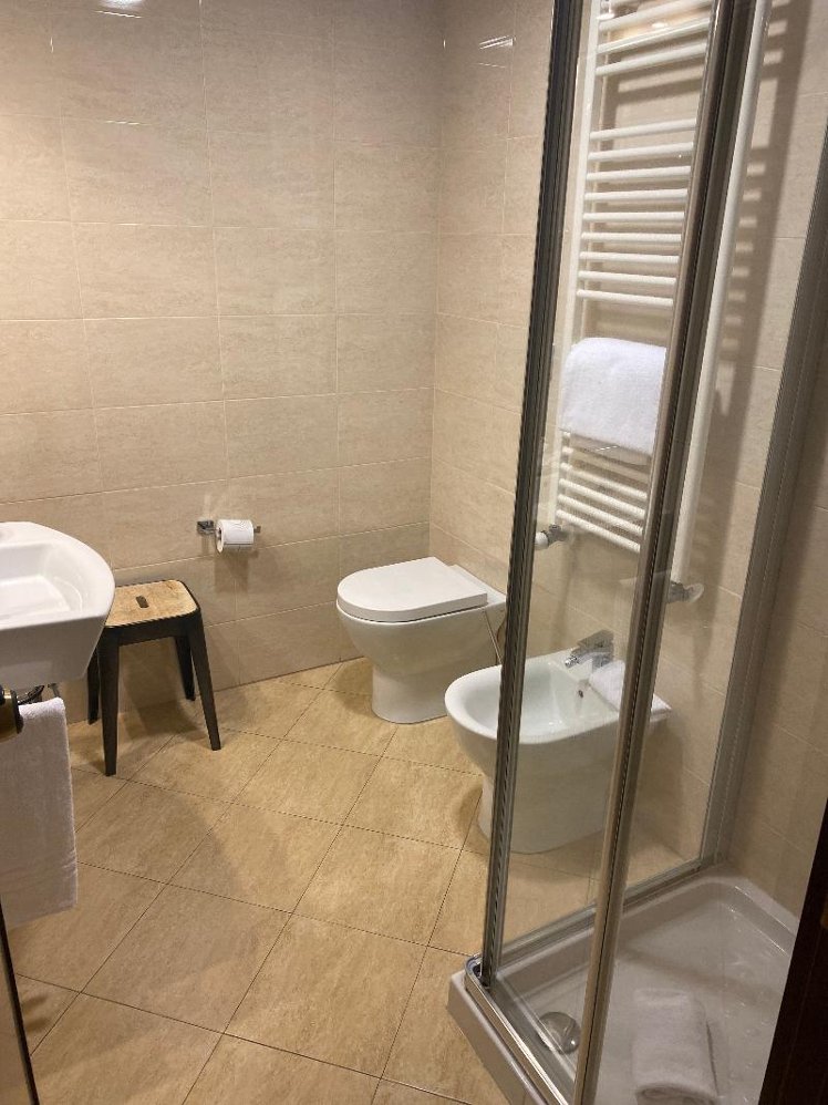 SINGLE STANDARD Room