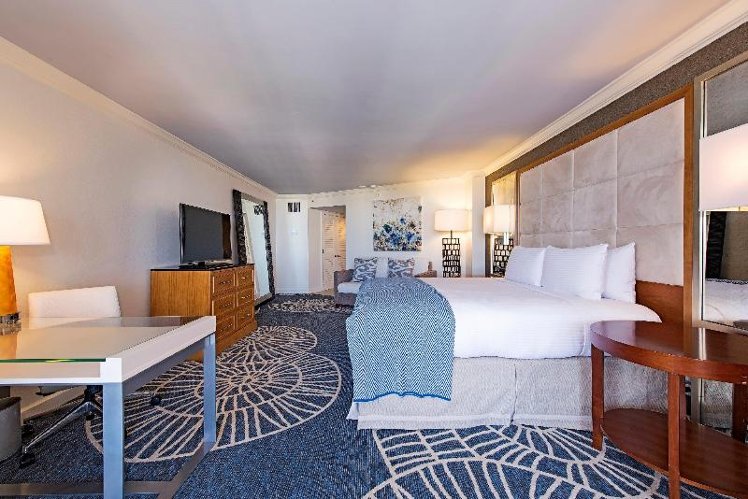 Room WITH VIEWS Room