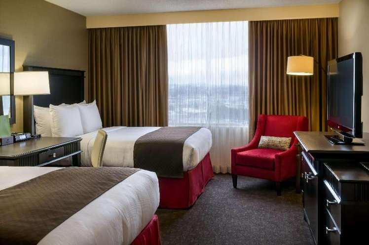TWIN TWO QUEEN BEDS Room