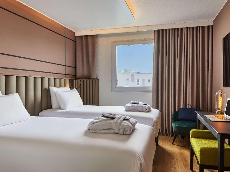 TWIN SUPERIOR Room