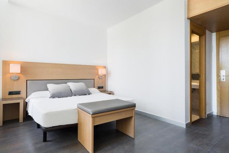 DOUBLE STANDARD Room