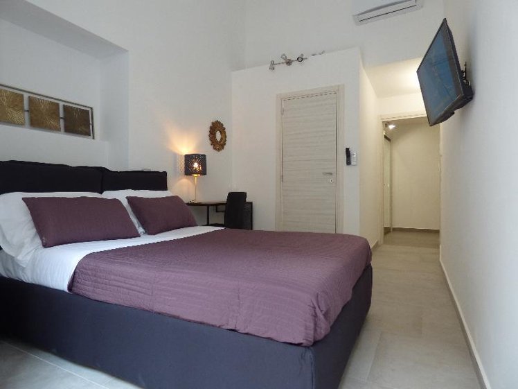 DOUBLE SUPERIOR Room