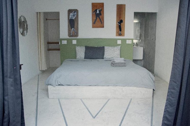 Room DELUXE Room