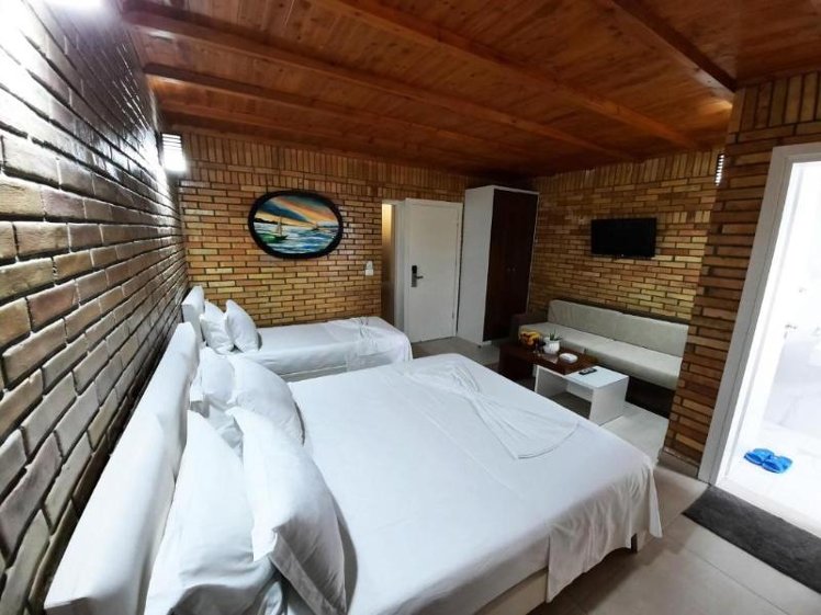 TRIPLE DELUXE SEA VIEW Room