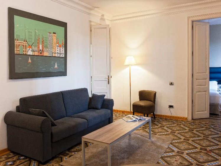 APARTMENT CAPACITY 5 THREE BEDROOM Room