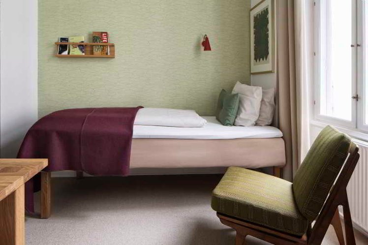 SINGLE STANDARD Room