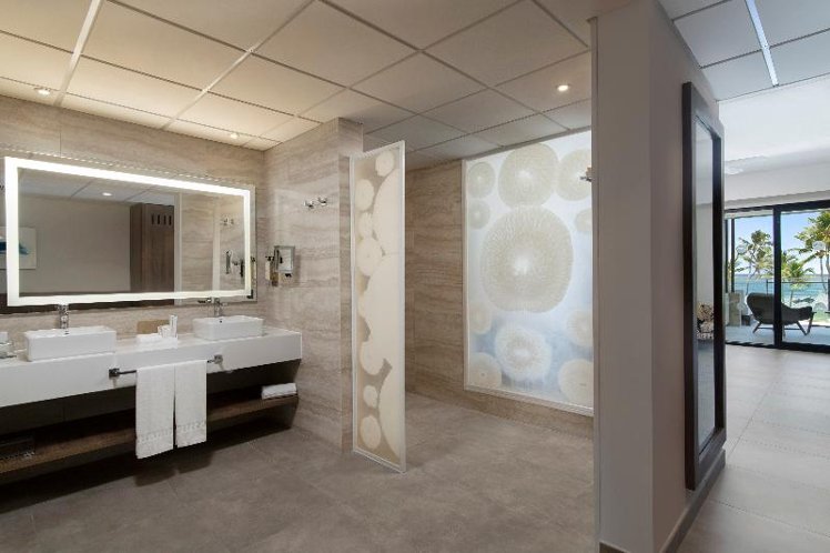 SUITE DELUXE WITH JACUZZI Room