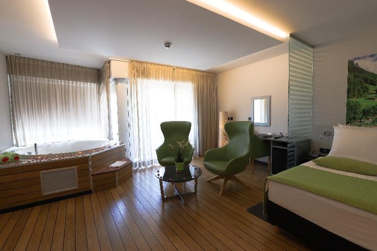 DOUBLE SINGLE USE PREMIUM Room