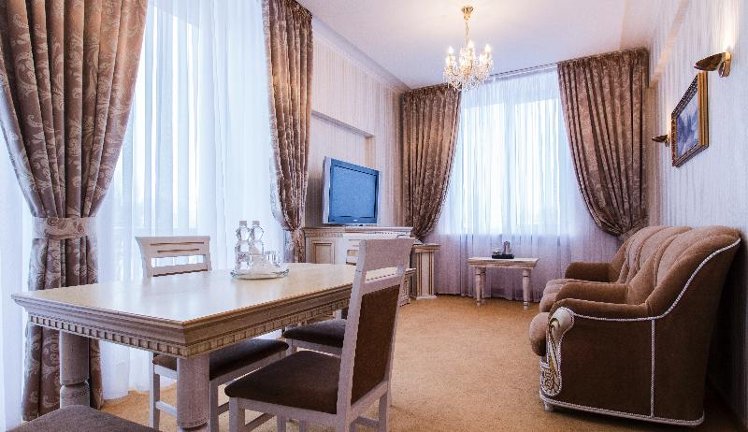 SUITE CAPACITY 1 Room