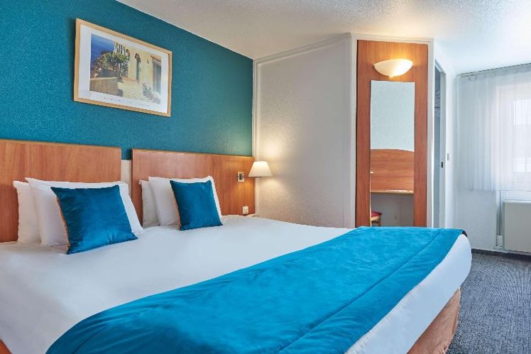 DOUBLE STANDARD Room