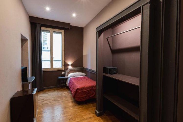 SINGLE STANDARD Room