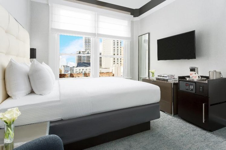 Room ONE BED Room