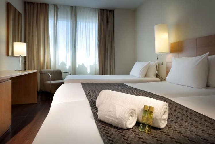 TRIPLE STANDARD Room