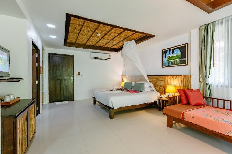 DOUBLE SUPERIOR Room
