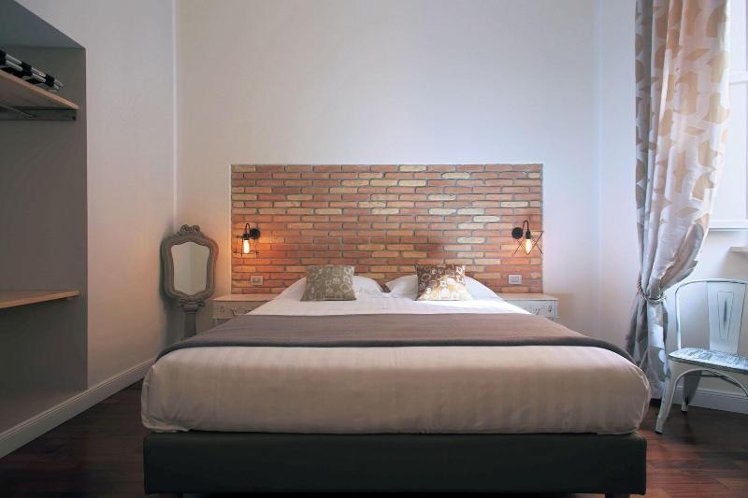 Double or Twin QUEEN SIZE BED Room