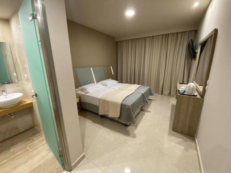 JUNIOR SUITE GARDEN VIEW Room