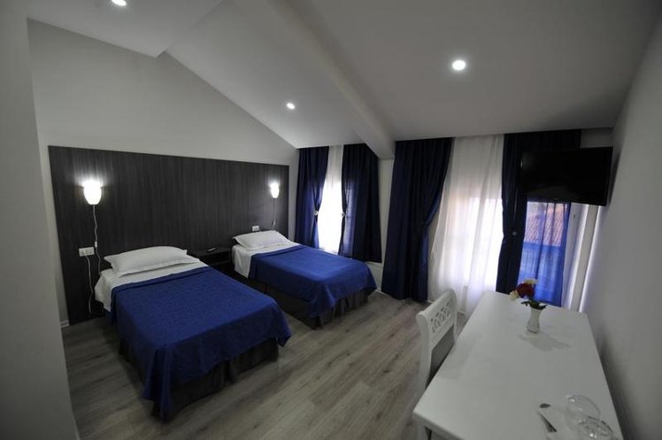 SINGLE STANDARD Room