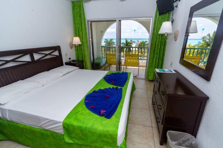 DOUBLE SUPERIOR Room