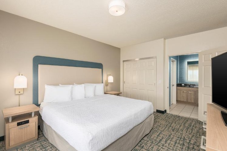 SUITE KING SIZE BED Room
