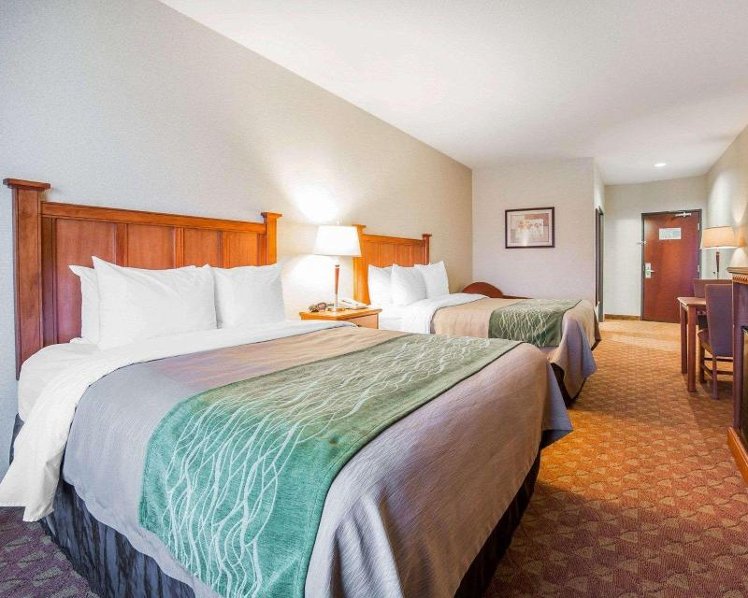 DOUBLE TWO QUEEN BEDS NON SMOKING Room
