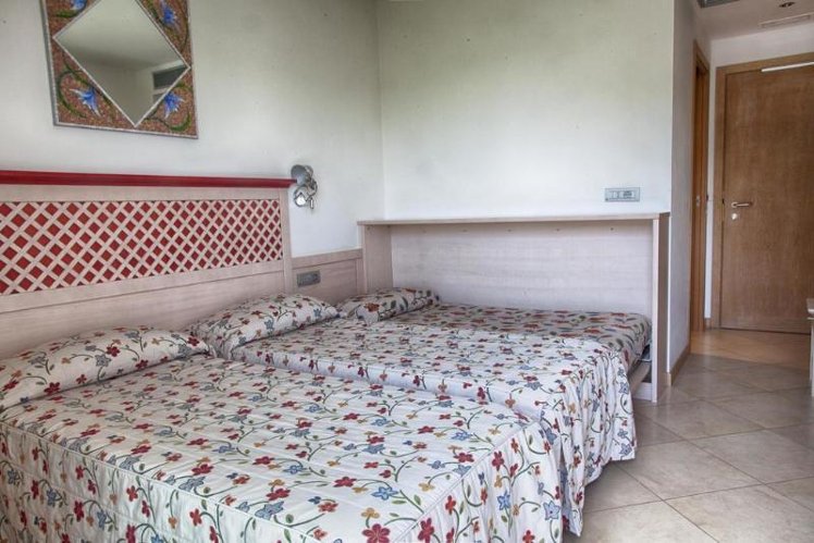 DOUBLE STANDARD Room
