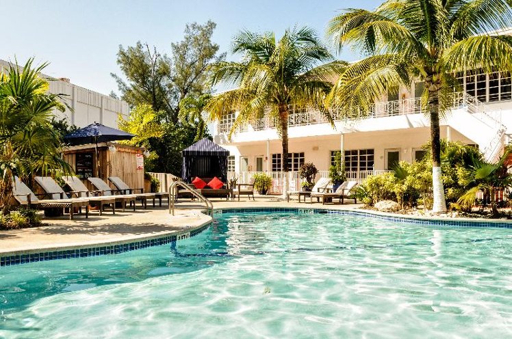 Tradewinds Apartment Hotel