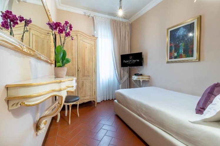 SINGLE SUPERIOR Room