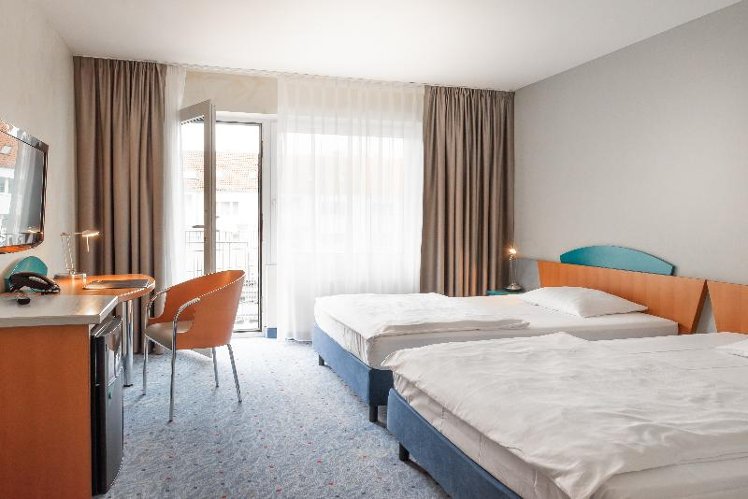 Double or Twin DELUXE Room