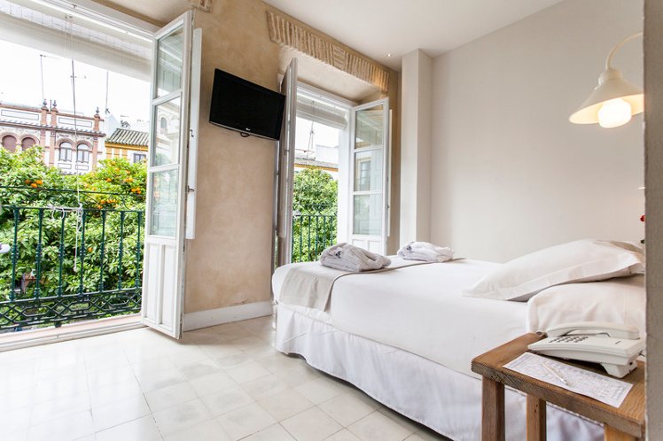 DOUBLE WITH VIEWS Room