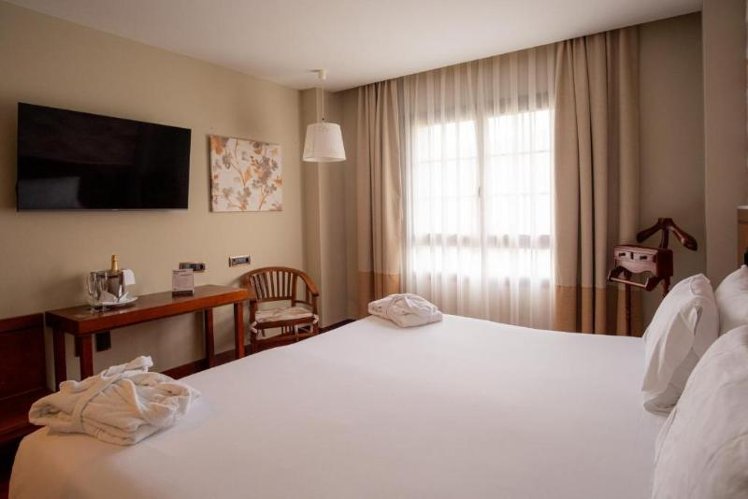 DOUBLE STANDARD Room