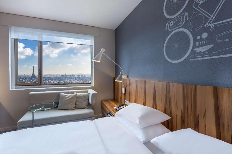 DOUBLE DELUXE KING BED Room