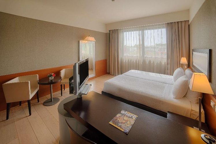 DOUBLE STANDARD Room