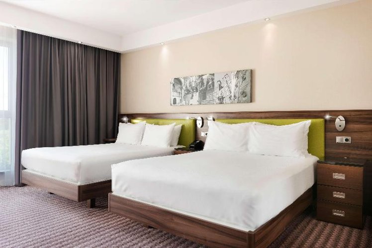 DOUBLE TWO QUEEN BEDS Room