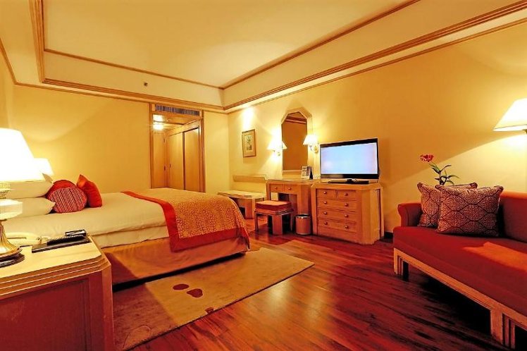 SUITE ONE BEDROOM Room