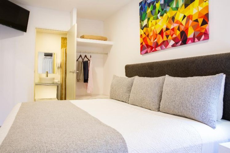 DOUBLE KING SIZE BED Room