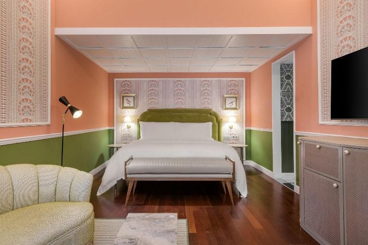 TWIN DELUXE TWO BEDS Room