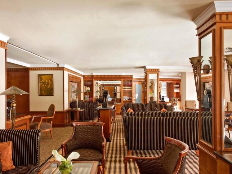 DOUBLE CLUB PREMIUM Room