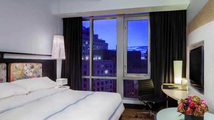 DOUBLE KING SIZE BED Room