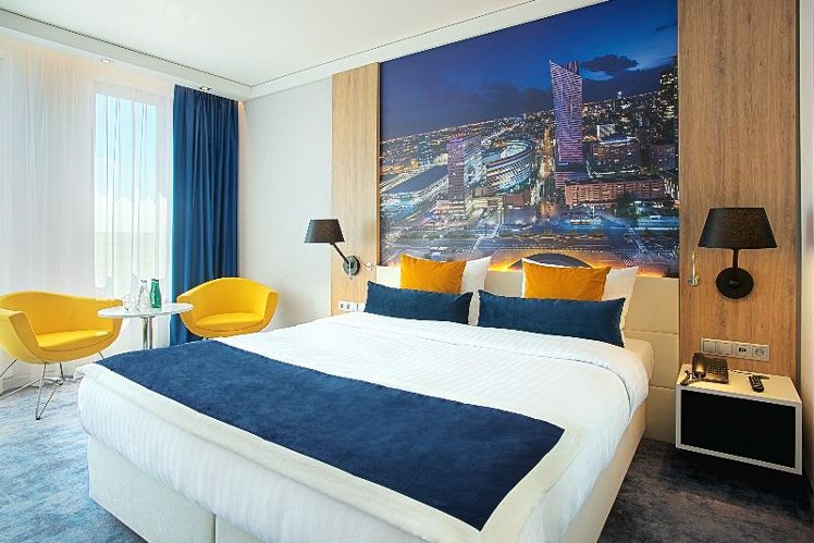 DOUBLE SUPERIOR Room