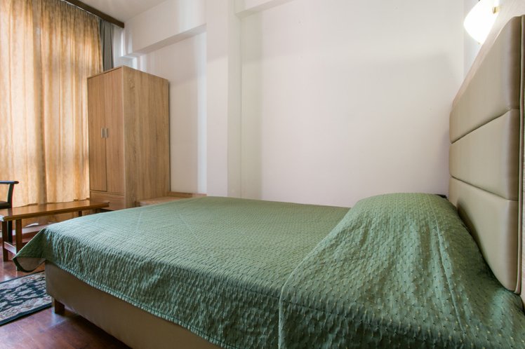 SINGLE STANDARD Room
