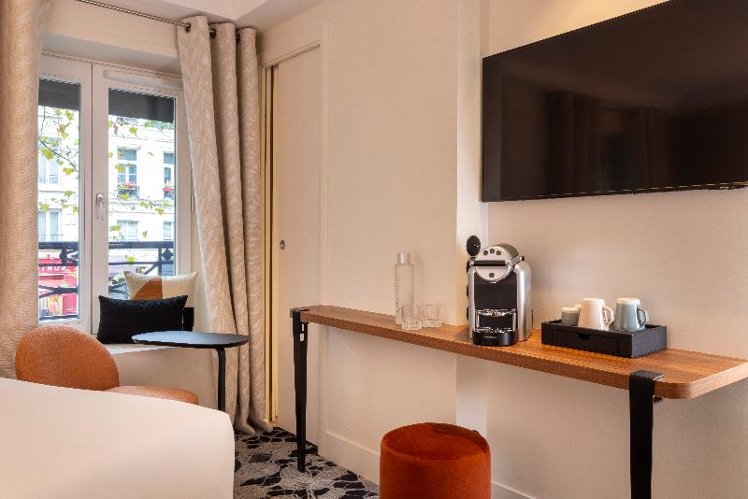 DOUBLE SUPERIOR Room