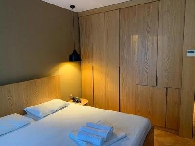Alvin Comfort Hotel