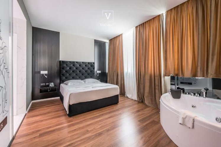 SUITE DELUXE Room