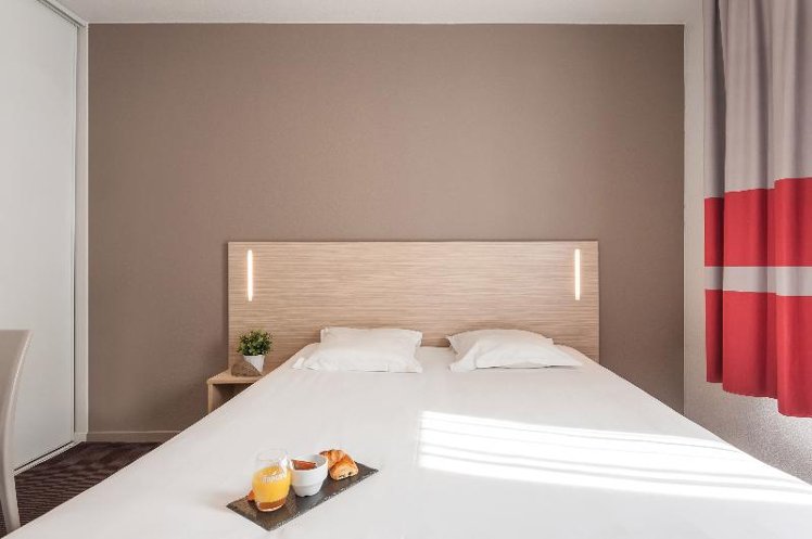 STUDIO WITH DOUBLE BED Room