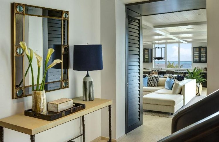 VILLA KING SIZE BED Room