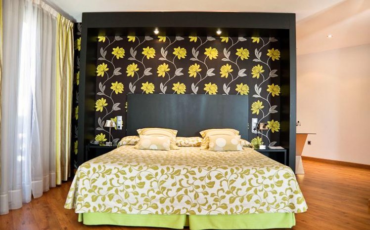 JUNIOR SUITE STANDARD Room