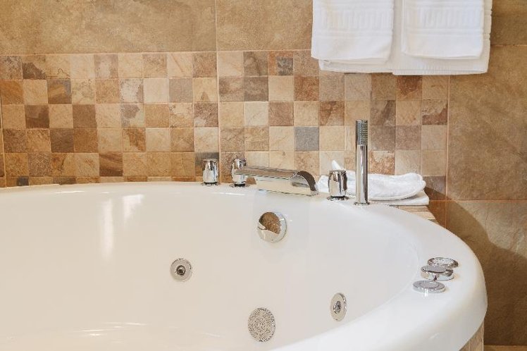 SUITE WITH JACUZZI Room